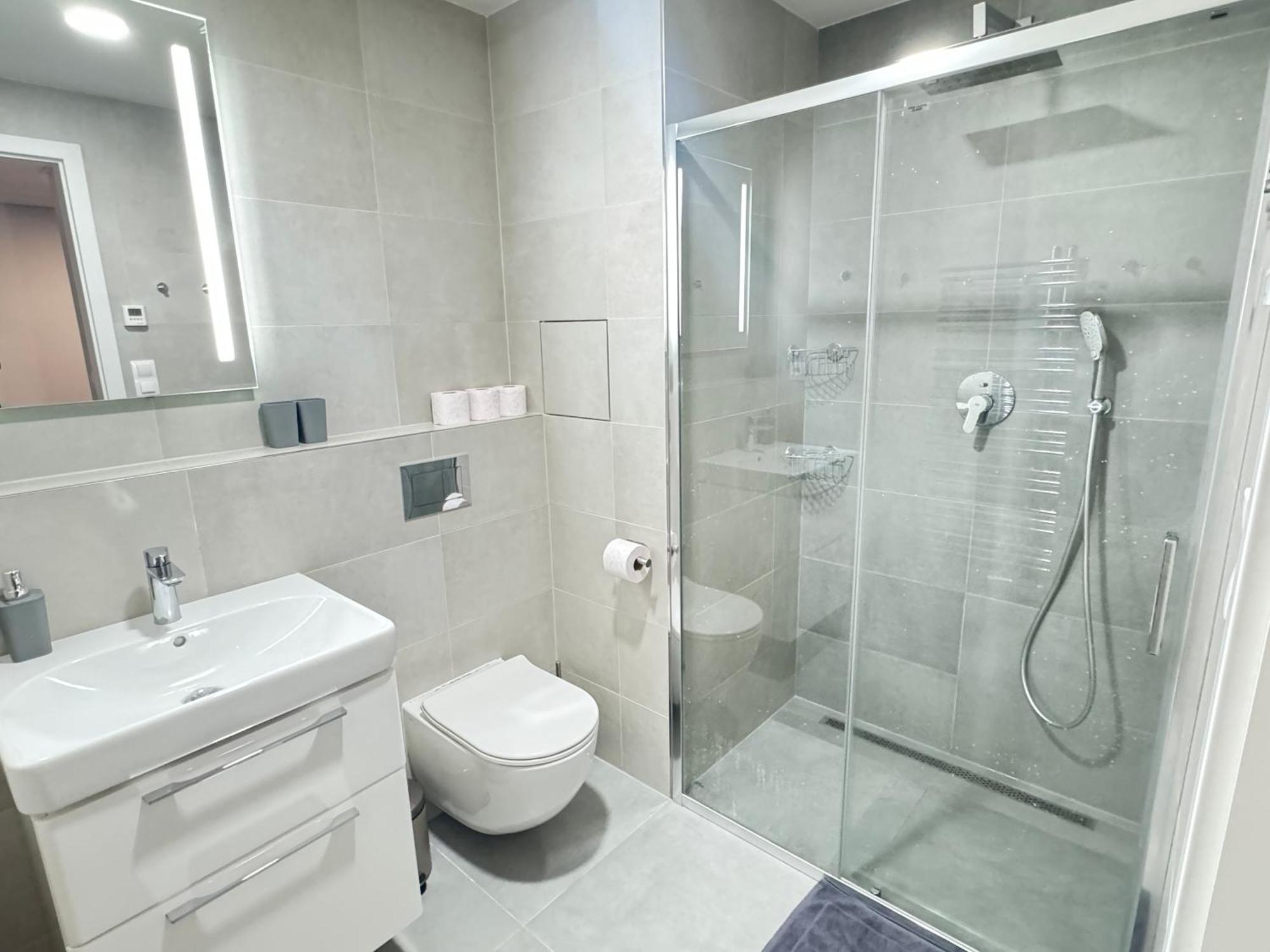 Free Parking - Cozy Apartment Near Vysehrad Railway Bridge Prague Exterior photo