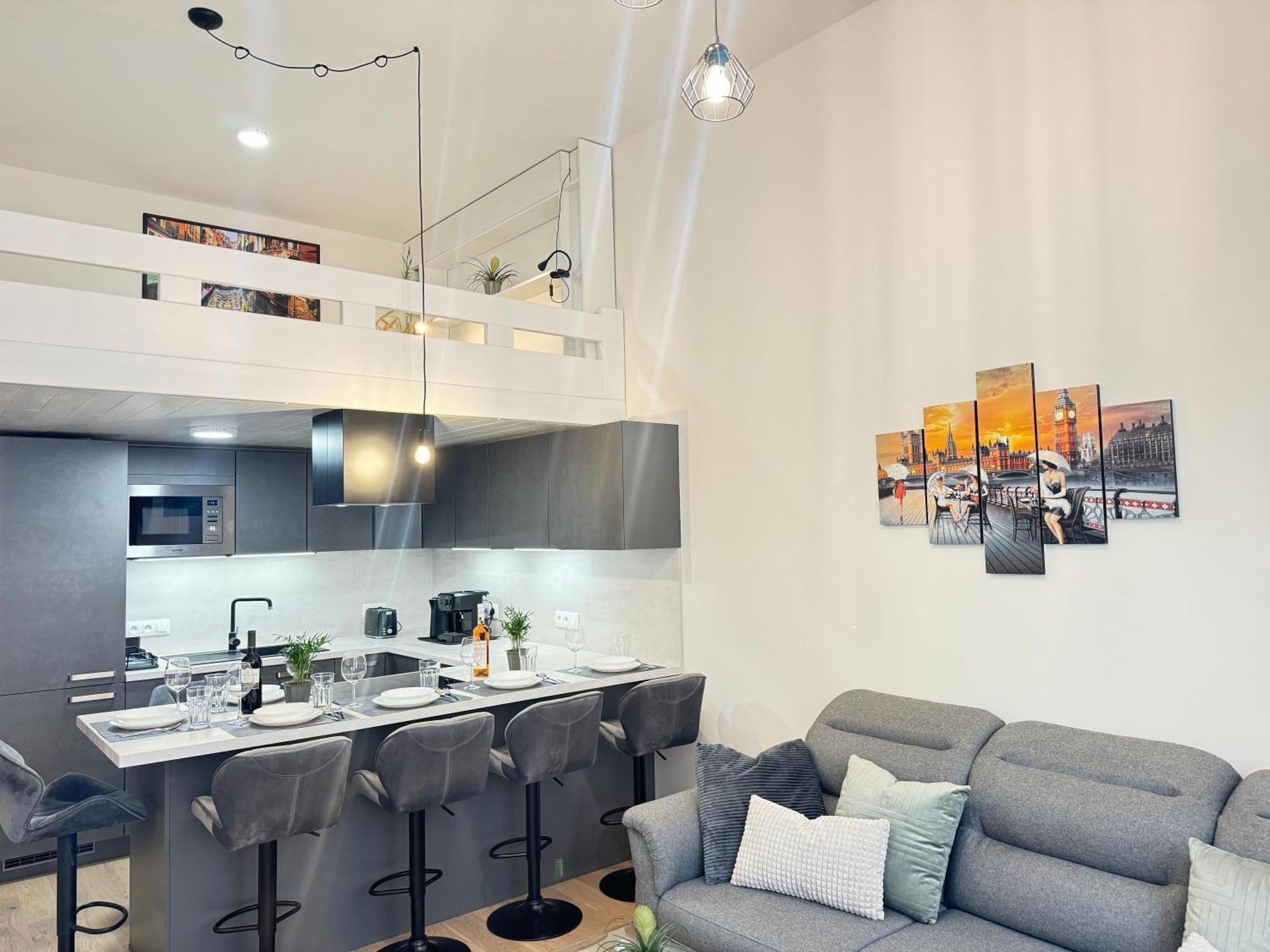 Free Parking - Cozy Apartment Near Vysehrad Railway Bridge Prague Exterior photo