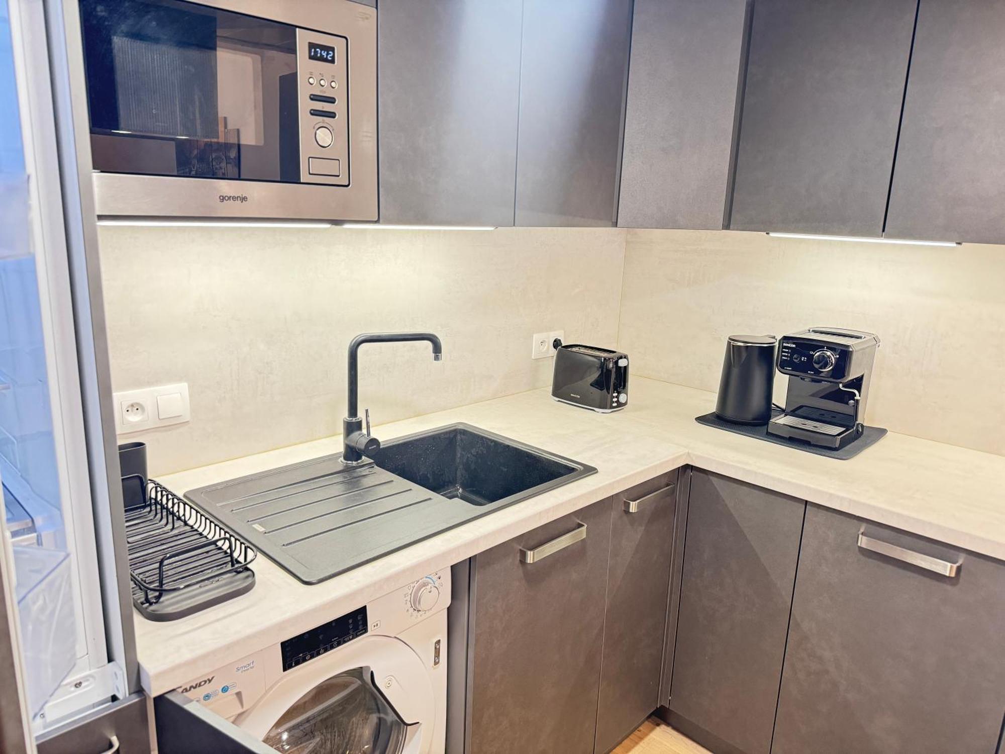 Free Parking - Cozy Apartment Near Vysehrad Railway Bridge Prague Exterior photo