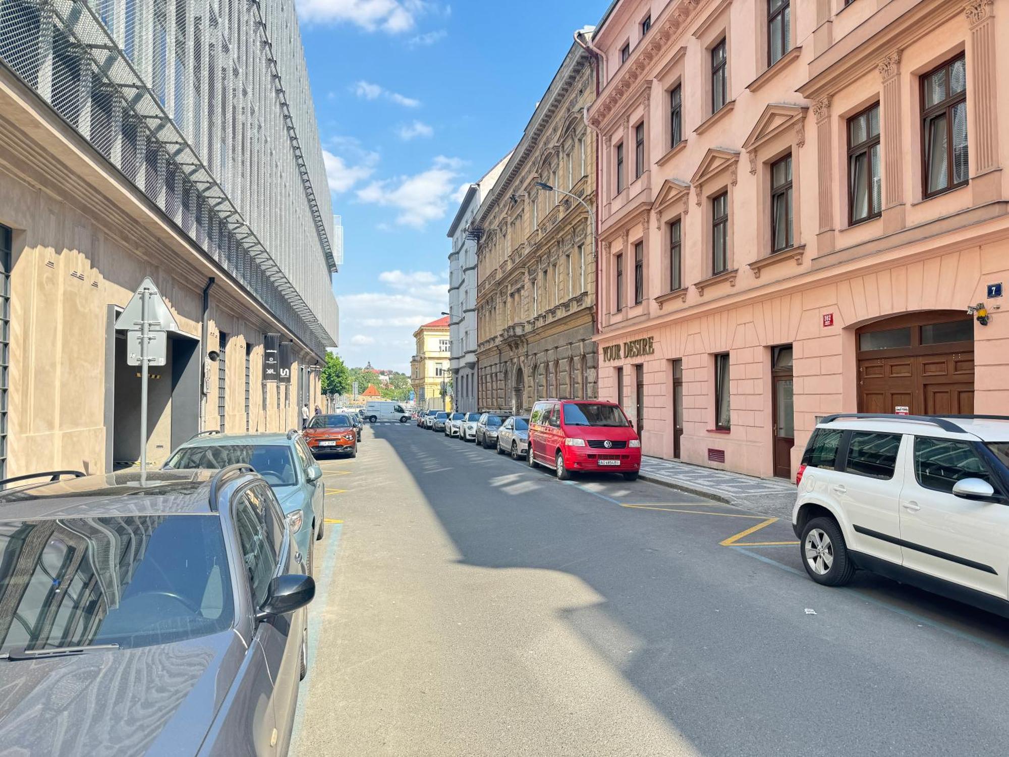 Free Parking - Cozy Apartment Near Vysehrad Railway Bridge Prague Exterior photo